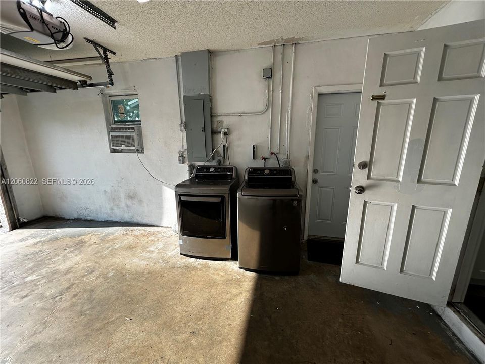 В аренду: $4,200 (3 спален, 2 ванн, 1438 Квадратных фут)