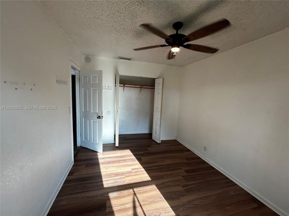 В аренду: $4,200 (3 спален, 2 ванн, 1438 Квадратных фут)