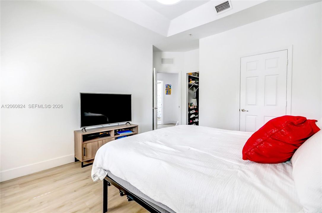 En Venta: $425,000 (3 camas, 2 baños, 1256 Pies cuadrados)