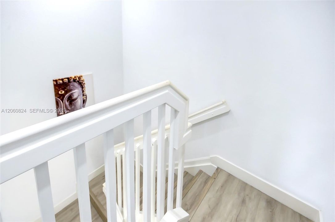 En Venta: $425,000 (3 camas, 2 baños, 1256 Pies cuadrados)