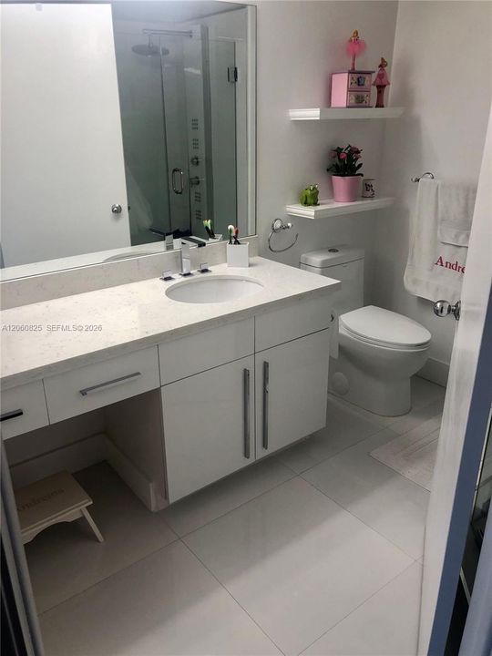 Active With Contract: $3,650 (2 beds, 2 baths, 1365 Square Feet)