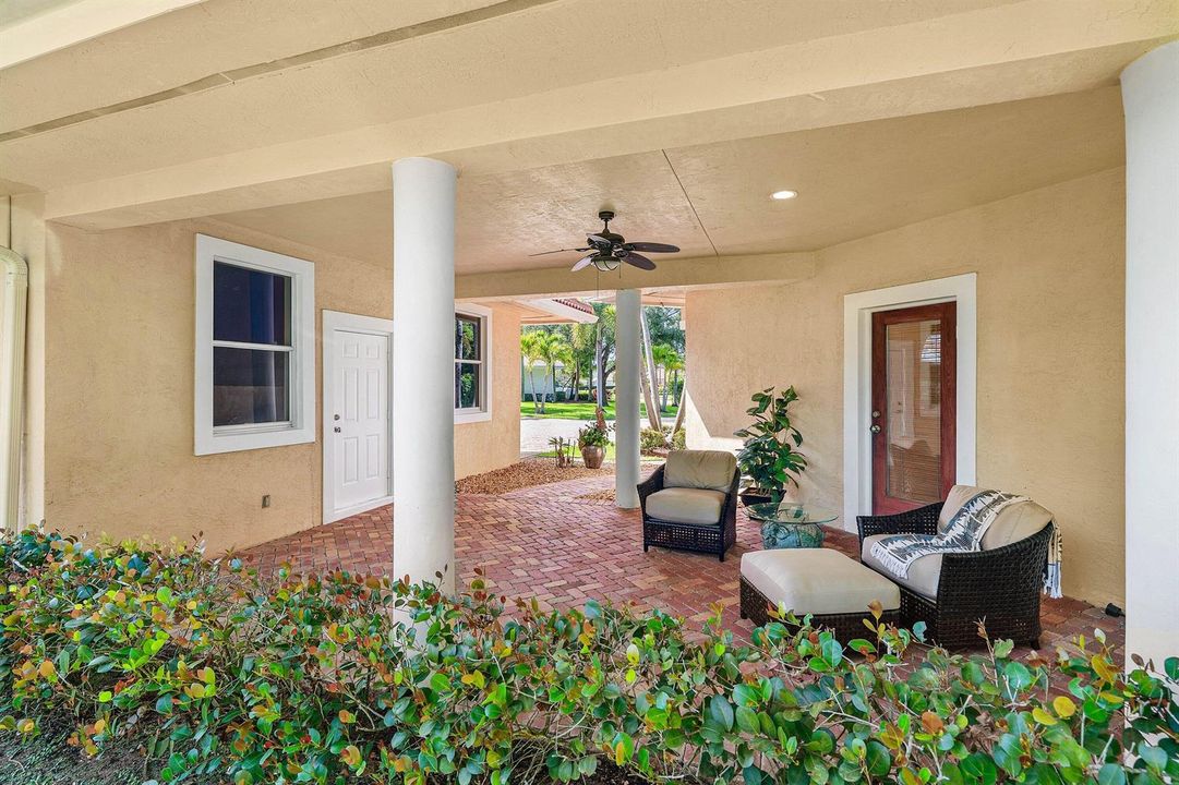 025-221ThorntonDrive-PalmBeachGardens-FL
