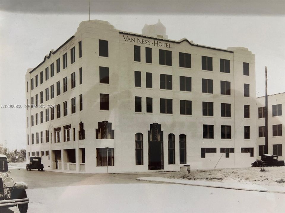 Classic Van Ness Hotel