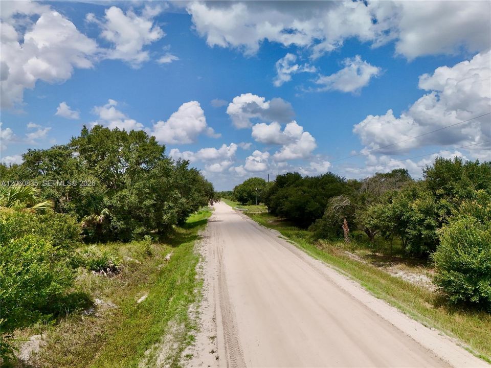 На продажу: $55,000 (1.25 acres)