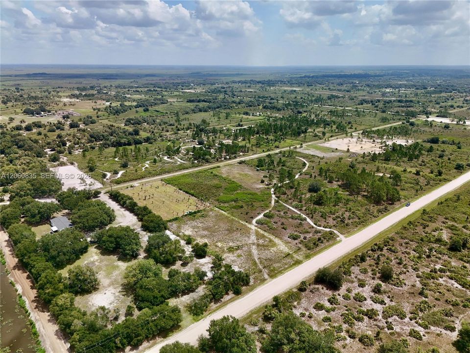 На продажу: $55,000 (1.25 acres)