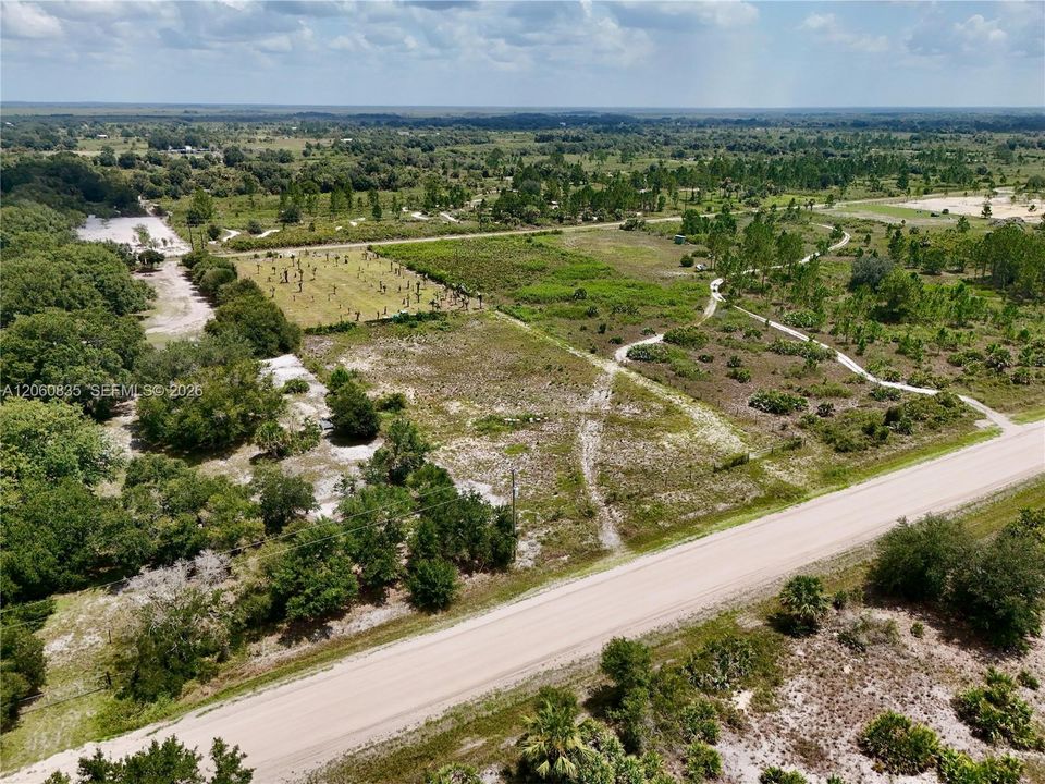 На продажу: $55,000 (1.25 acres)