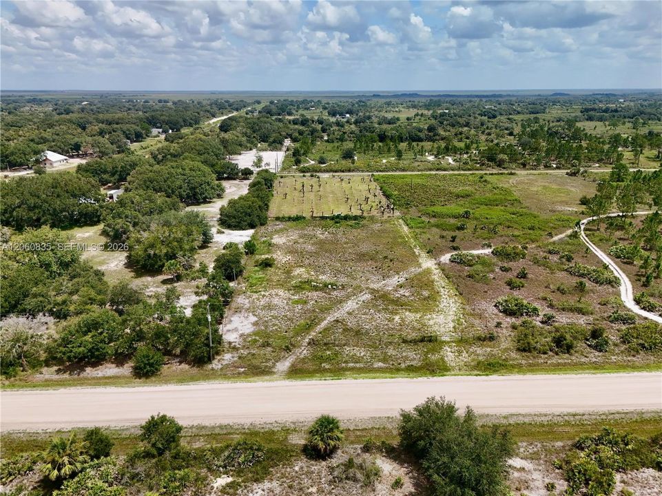 На продажу: $55,000 (1.25 acres)