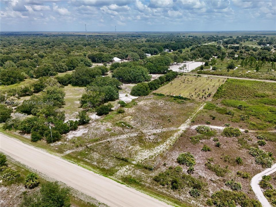 На продажу: $55,000 (1.25 acres)