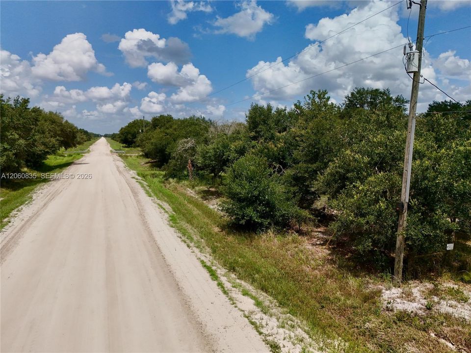 На продажу: $55,000 (1.25 acres)