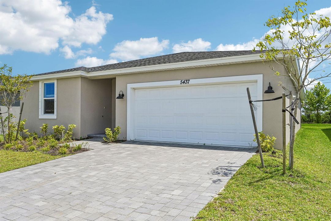 5437 Hampton Park Cir Vero Beach FL (2)