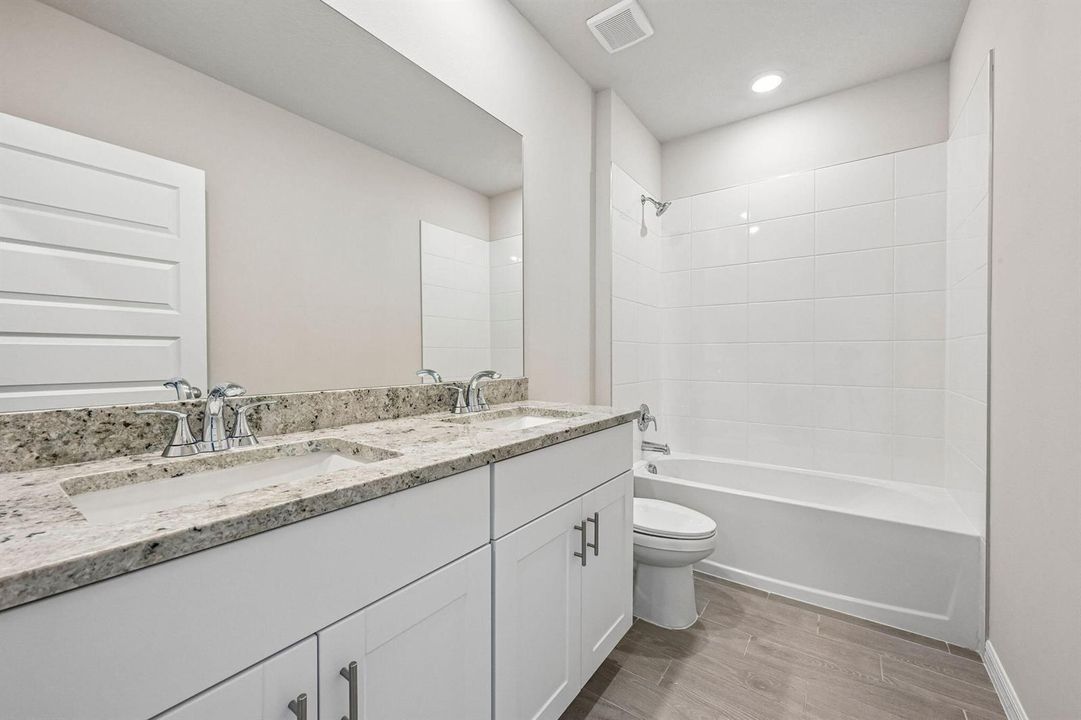 5437 Hampton Park Cir Vero Beach FL (16)