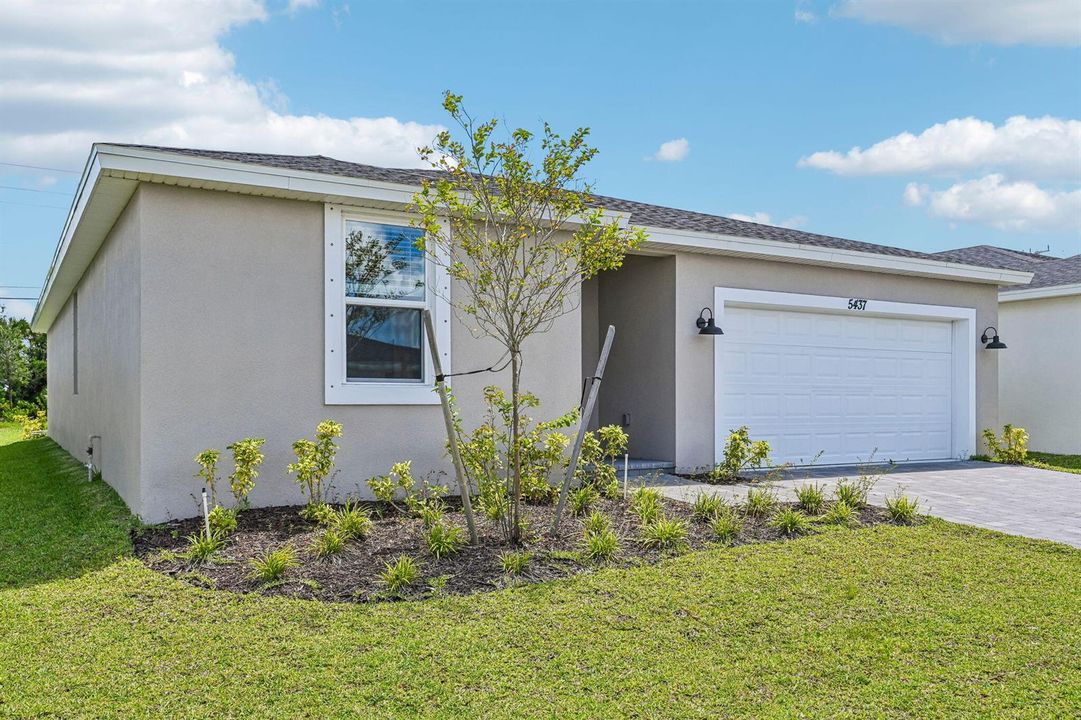 5437 Hampton Park Cir Vero Beach FL (3)