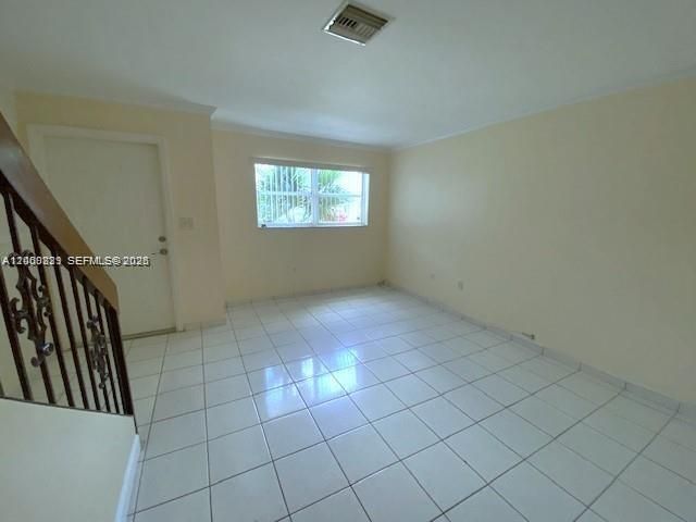 В аренду: $2,600 (2 спален, 2 ванн, 1100 Квадратных фут)