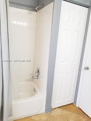 В аренду: $3,150 (4 спален, 2 ванн, 1290 Квадратных фут)