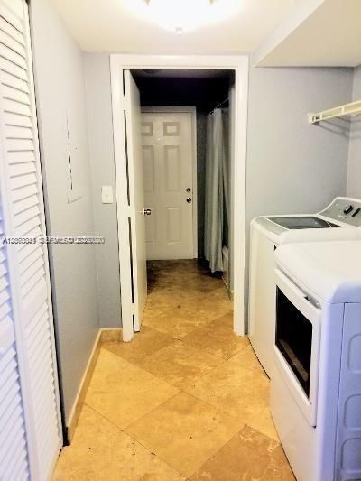 В аренду: $3,150 (4 спален, 2 ванн, 1290 Квадратных фут)
