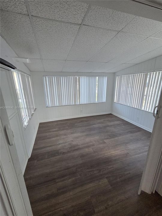 Недавно арендовано: $2,500 (3 спален, 1 ванн, 948 Квадратных фут)