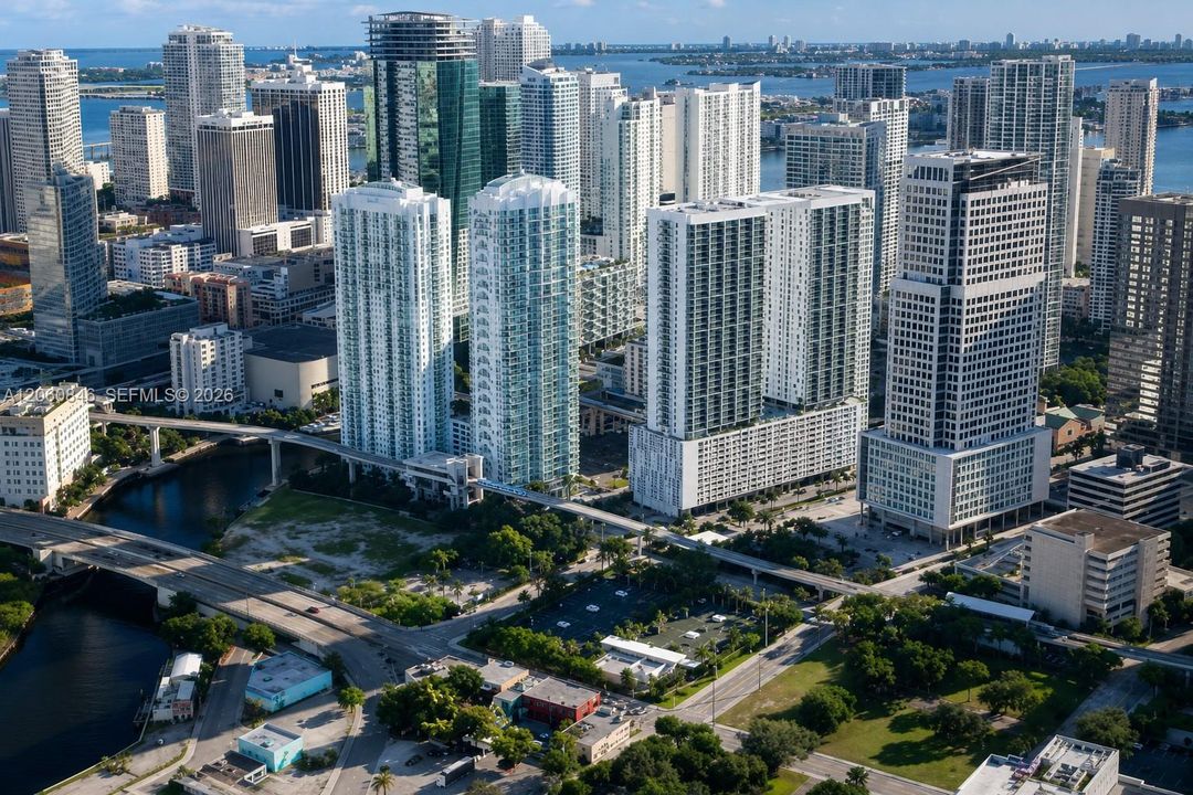 For Sale: $475,000 (1 beds, 1 baths, 1058 Square Feet)