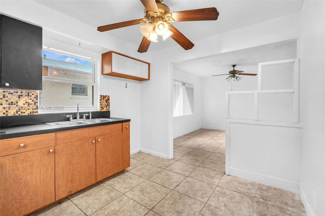 En Venta: $525,000 (3 camas, 2 baños, 1482 Pies cuadrados)