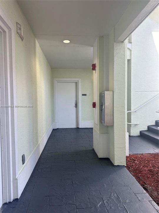 В аренду: $2,750 (1 спален, 1 ванн, 705 Квадратных фут)