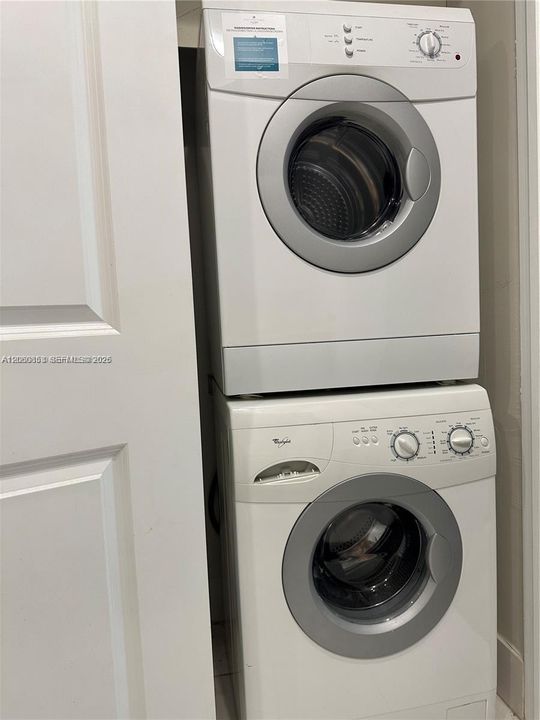 В аренду: $2,750 (1 спален, 1 ванн, 705 Квадратных фут)