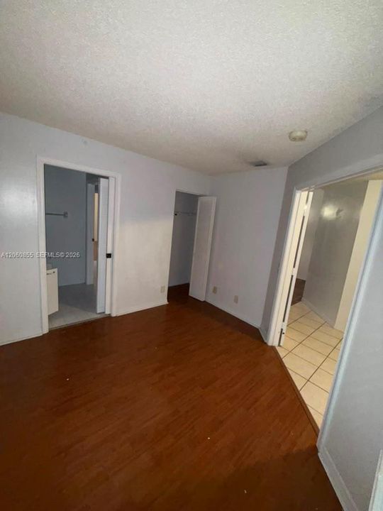 For Sale: $380,000 (2 beds, 2 baths, 1030 Square Feet)