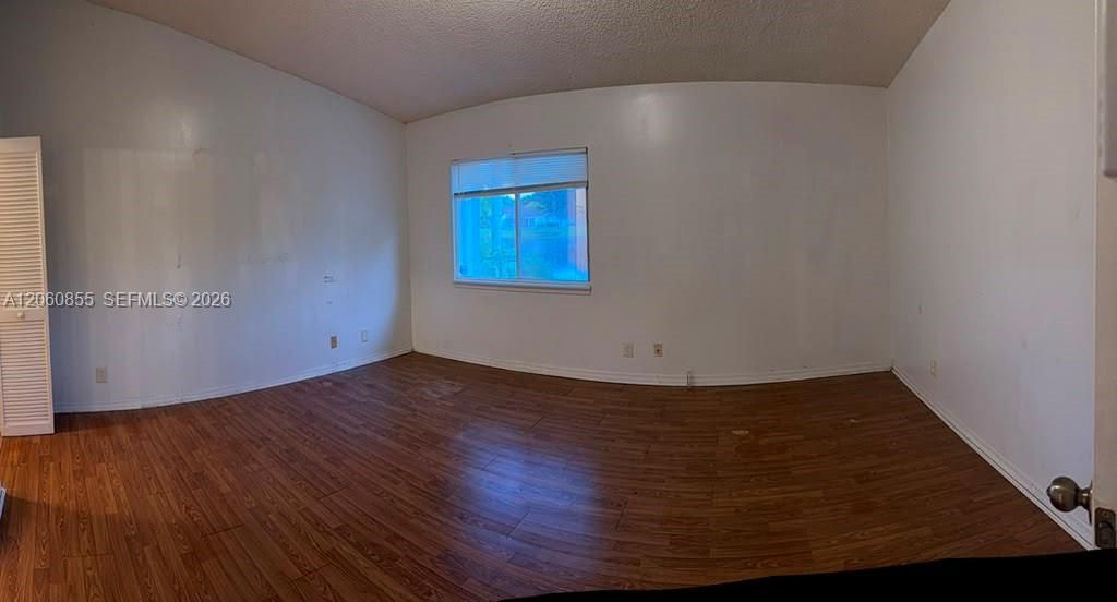 For Sale: $380,000 (2 beds, 2 baths, 1030 Square Feet)