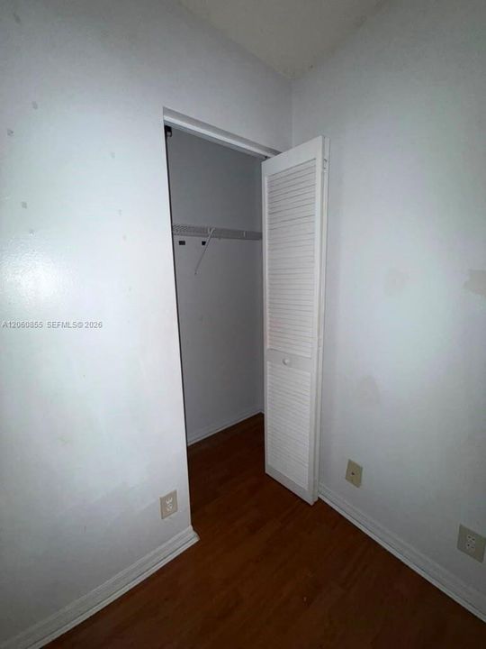 For Sale: $380,000 (2 beds, 2 baths, 1030 Square Feet)