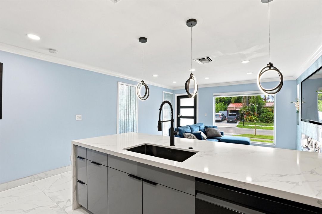2331_SW_50th_Terrace_Fort_Lauderdale_FL_