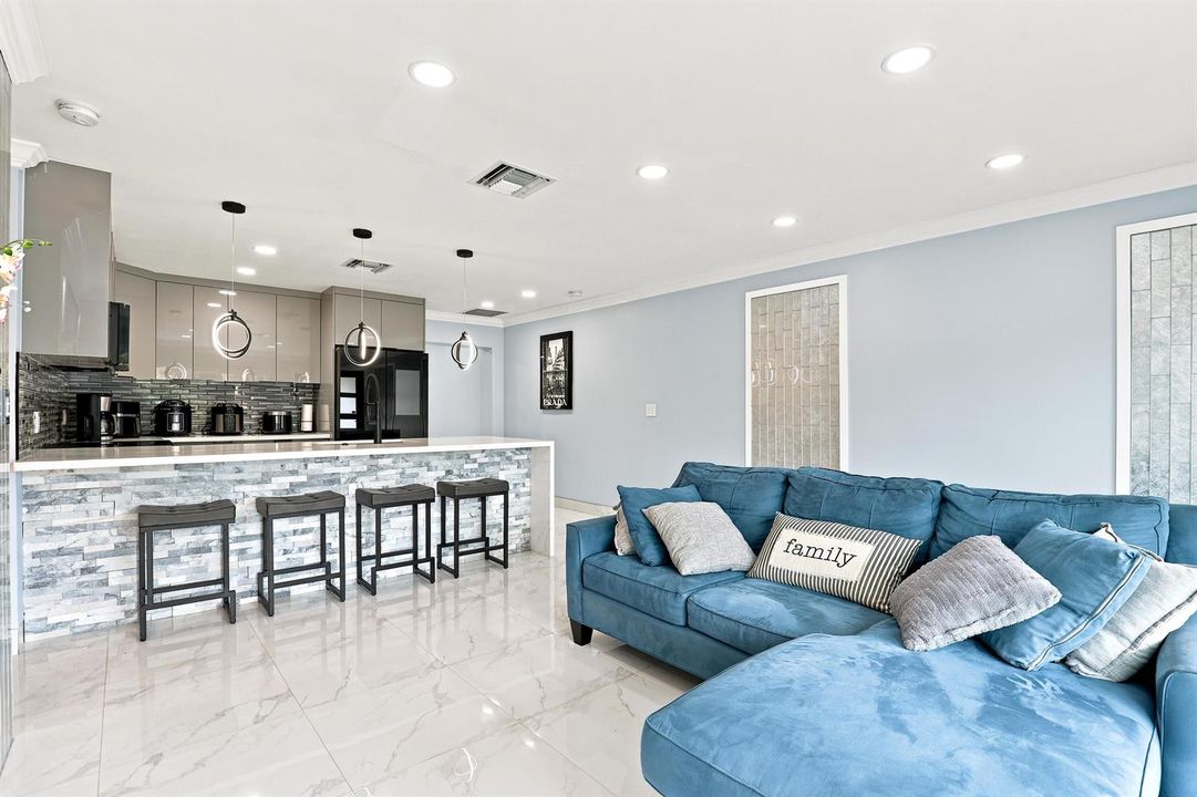 2331_SW_50th_Terrace_Fort_Lauderdale_FL_