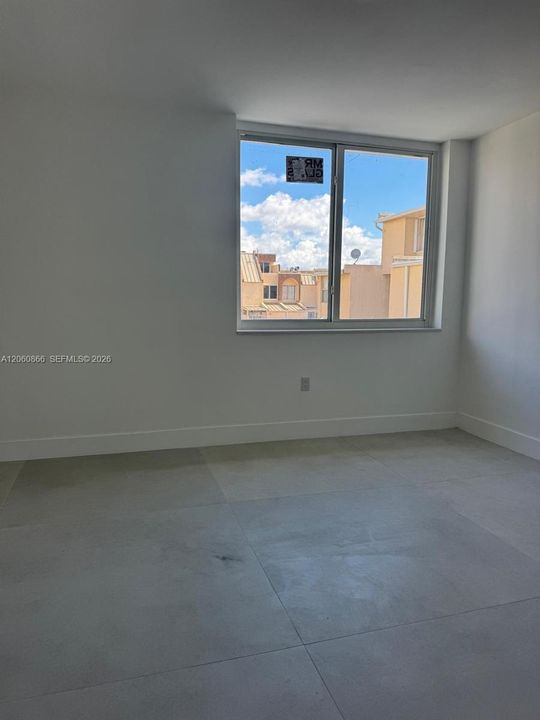 En Renta: $2,985 (3 camas, 1 baños, 1304 Pies cuadrados)