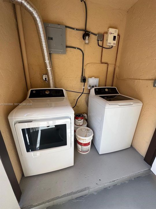 En Renta: $2,985 (3 camas, 1 baños, 1304 Pies cuadrados)