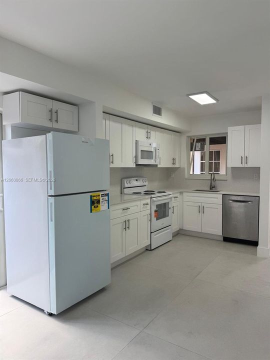 En Renta: $2,985 (3 camas, 1 baños, 1304 Pies cuadrados)