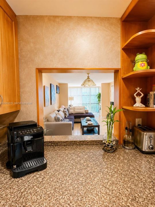 En Venta: $175,000 (1 camas, 1 baños, 915 Pies cuadrados)