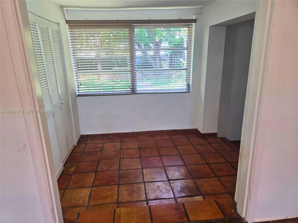 For Sale: $860,000 (3 beds, 1 baths, 1308 Square Feet)