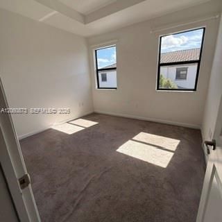 В аренду: $2,900 (3 спален, 2 ванн, 1335 Квадратных фут)