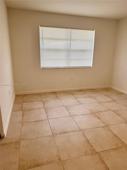 En Renta: $2,950 (3 camas, 2 baños, 2611 Pies cuadrados)
