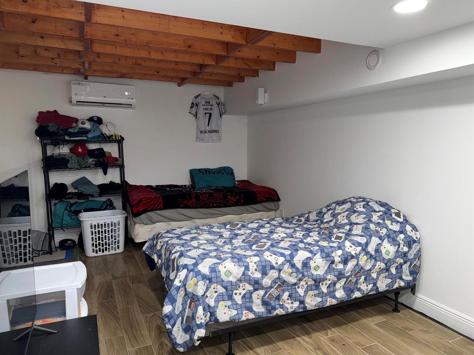Efficiency Bedroom alternative view
