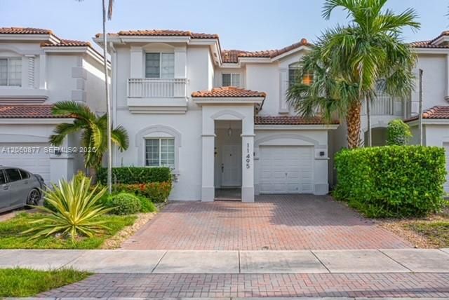 En Venta: $775,000 (4 camas, 3 baños, 2312 Pies cuadrados)