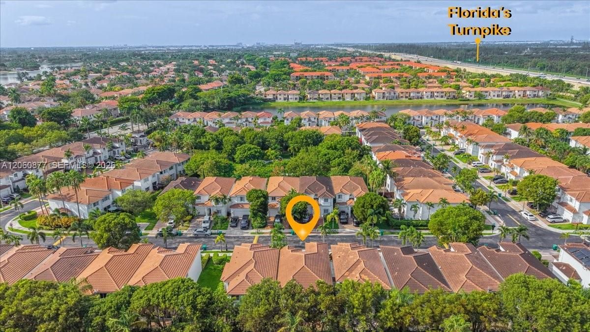 En Venta: $775,000 (4 camas, 3 baños, 2312 Pies cuadrados)