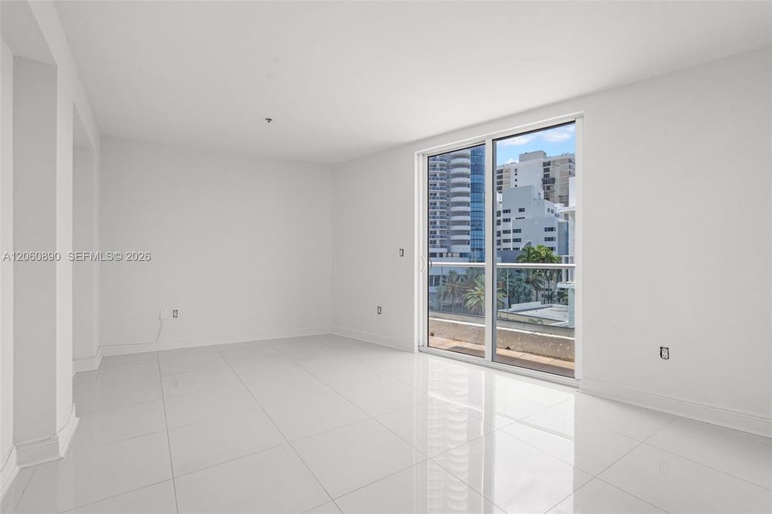 В аренду: $3,900 (2 спален, 2 ванн, 1387 Квадратных фут)