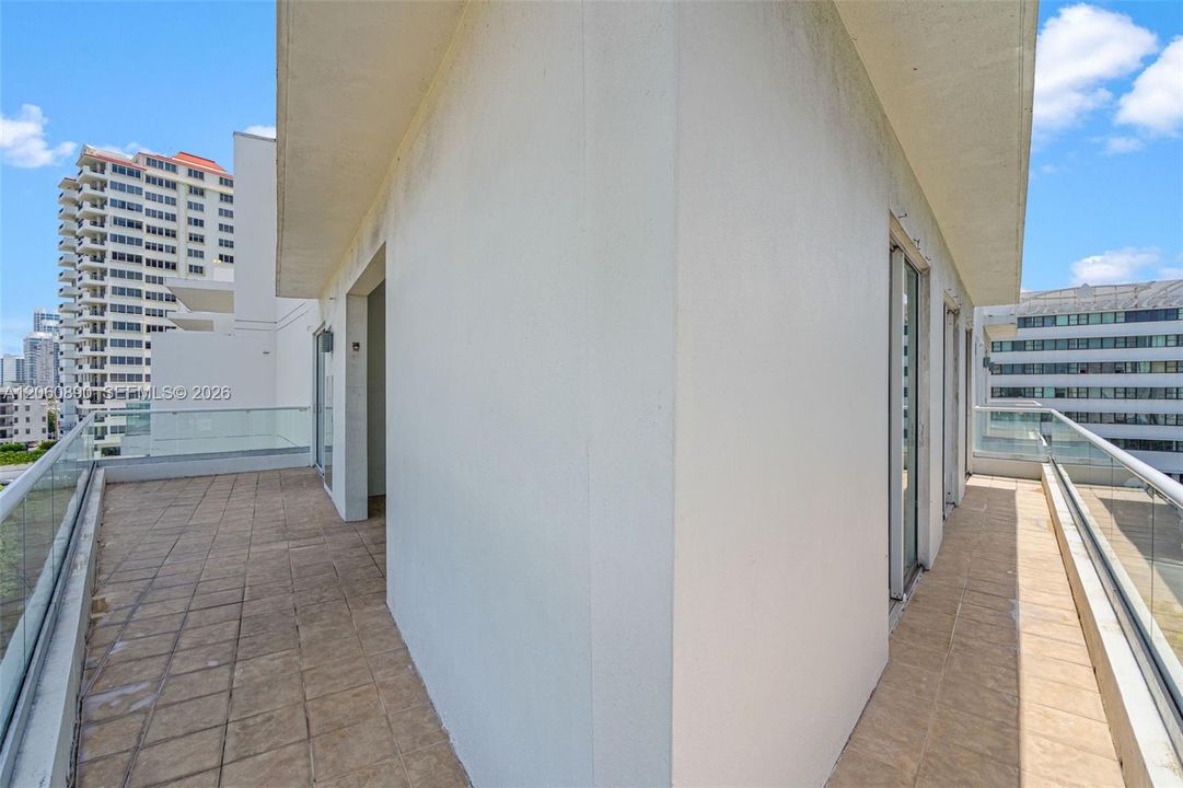 В аренду: $3,900 (2 спален, 2 ванн, 1387 Квадратных фут)