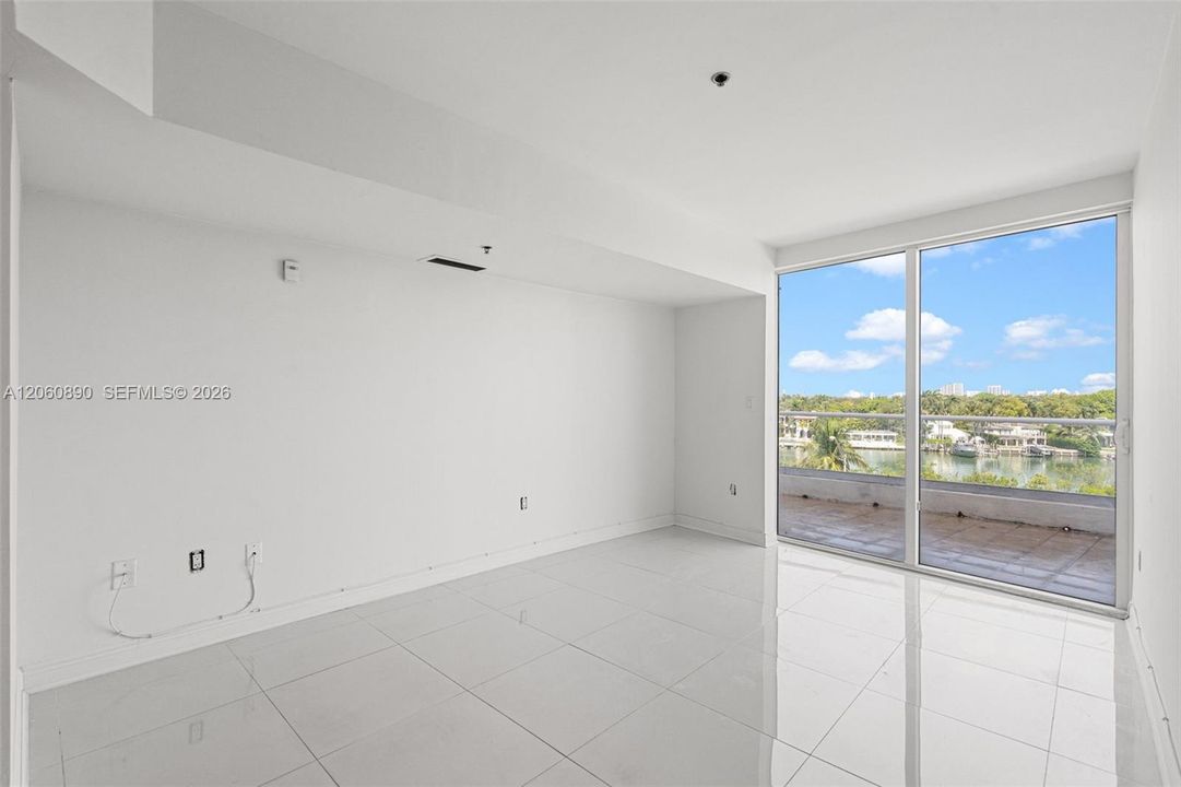 В аренду: $3,900 (2 спален, 2 ванн, 1387 Квадратных фут)