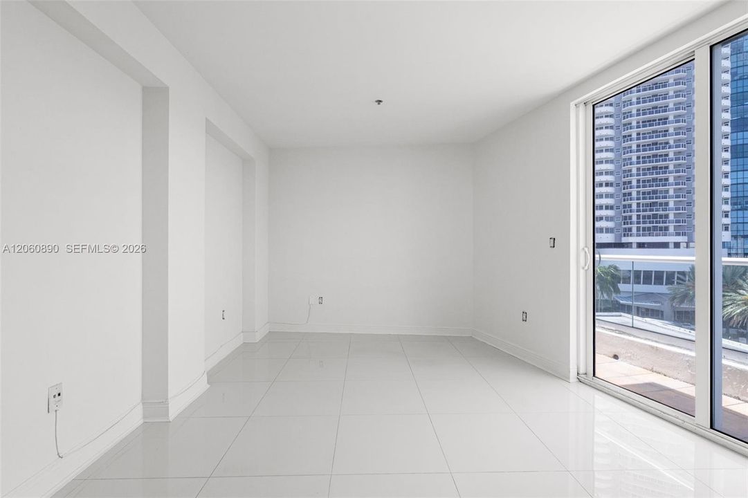 В аренду: $3,900 (2 спален, 2 ванн, 1387 Квадратных фут)