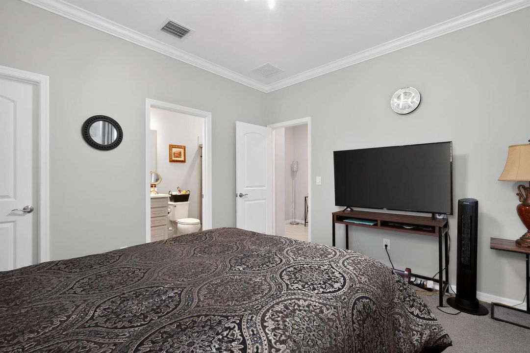 26_10430_SW_Captiva_Dr-Bedroom-2715