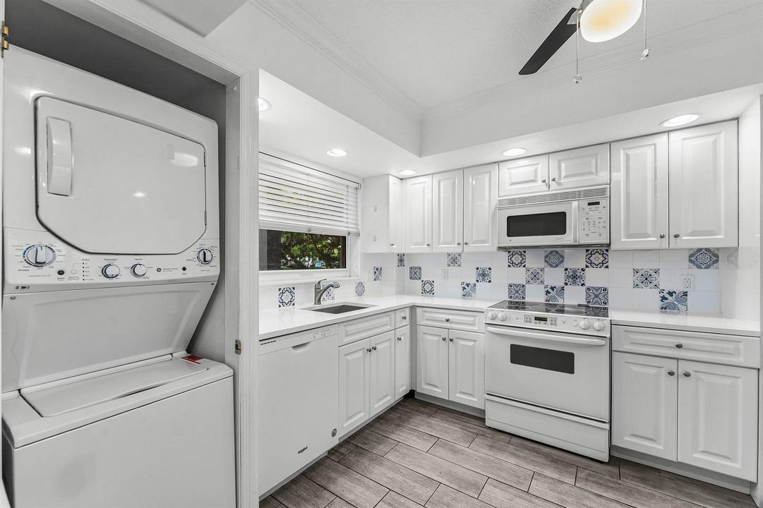 031-3031Northeast51stStreet-106W-FortLau