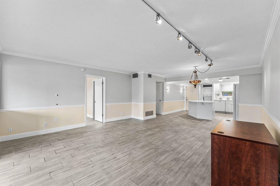 035-3031Northeast51stStreet-106W-FortLau