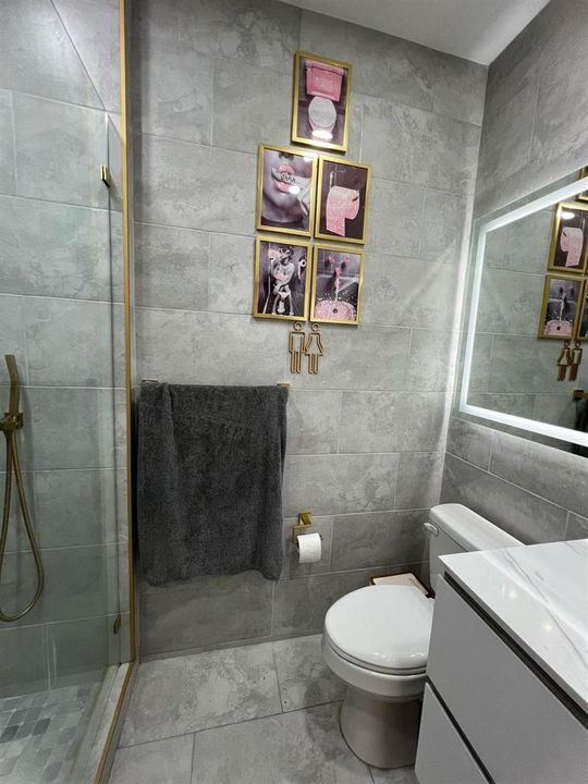 Photo 56