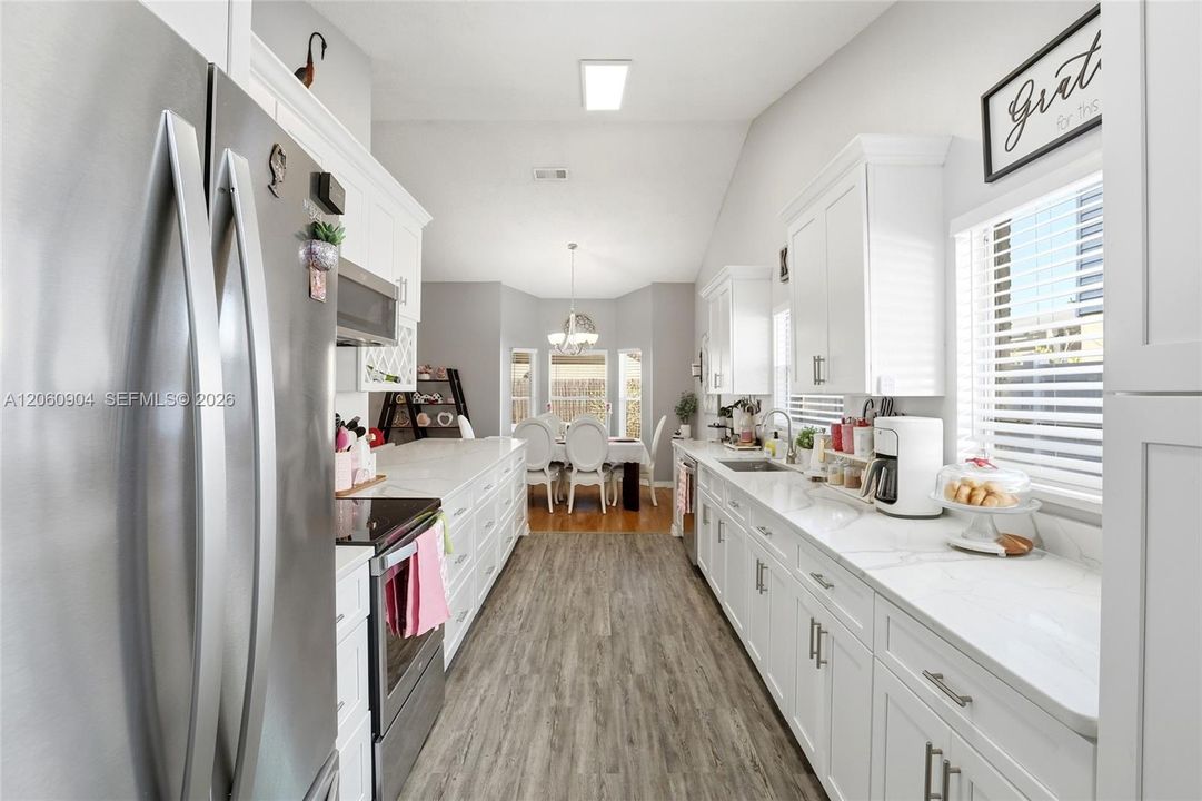 En Venta: $380,000 (3 camas, 2 baños, 0 Pies cuadrados)