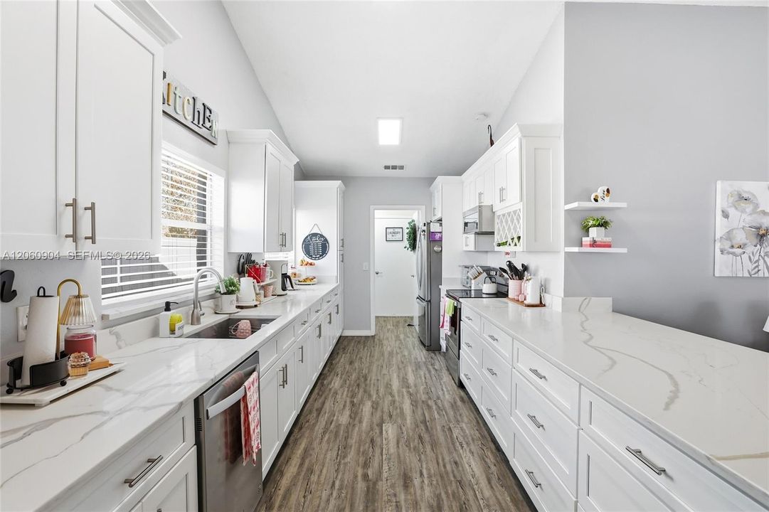 En Venta: $380,000 (3 camas, 2 baños, 0 Pies cuadrados)