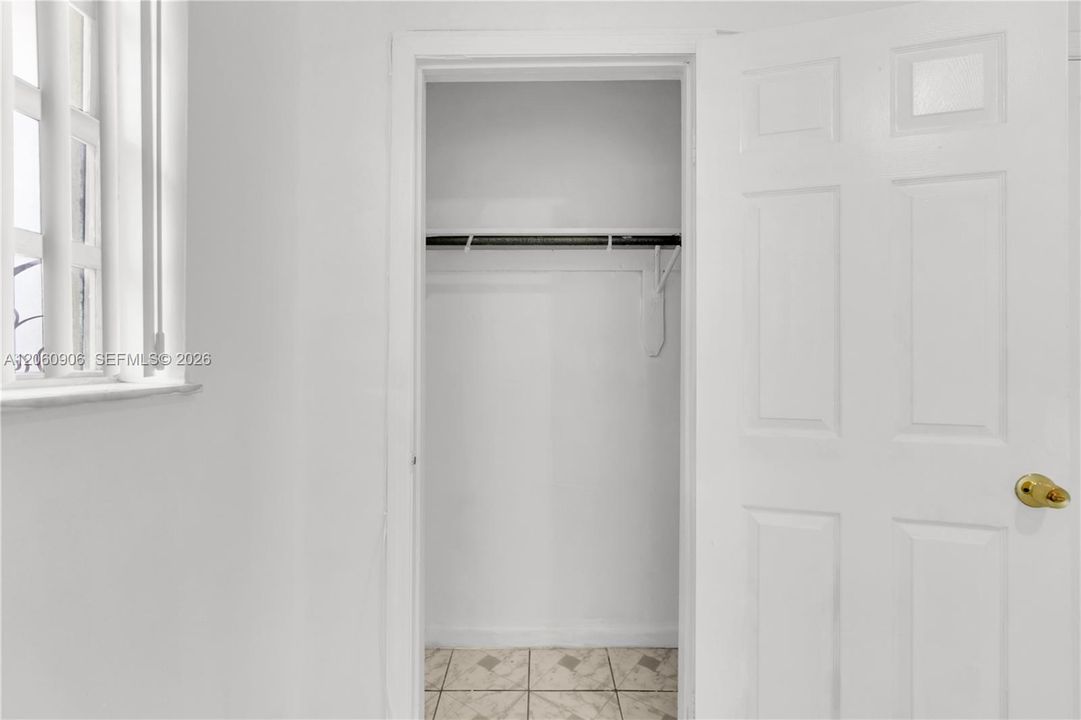 В аренду: $1,750 (1 спален, 1 ванн, 1993 Квадратных фут)